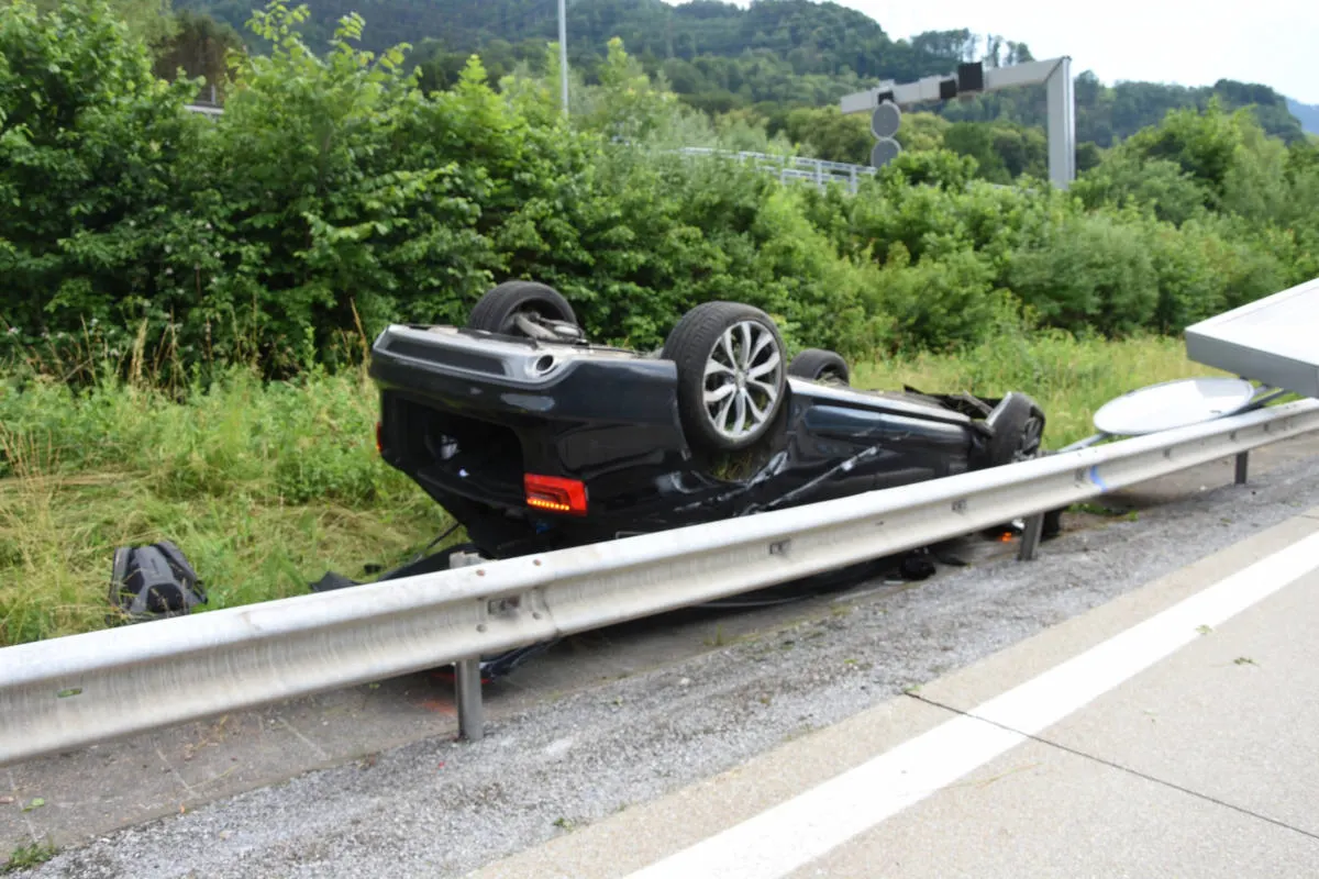 Murg SG - Auto überschlagen