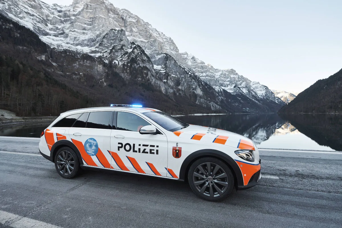Kanton Glarus – Kriminelle geben sich als Polizist oder Staatsanwalt aus