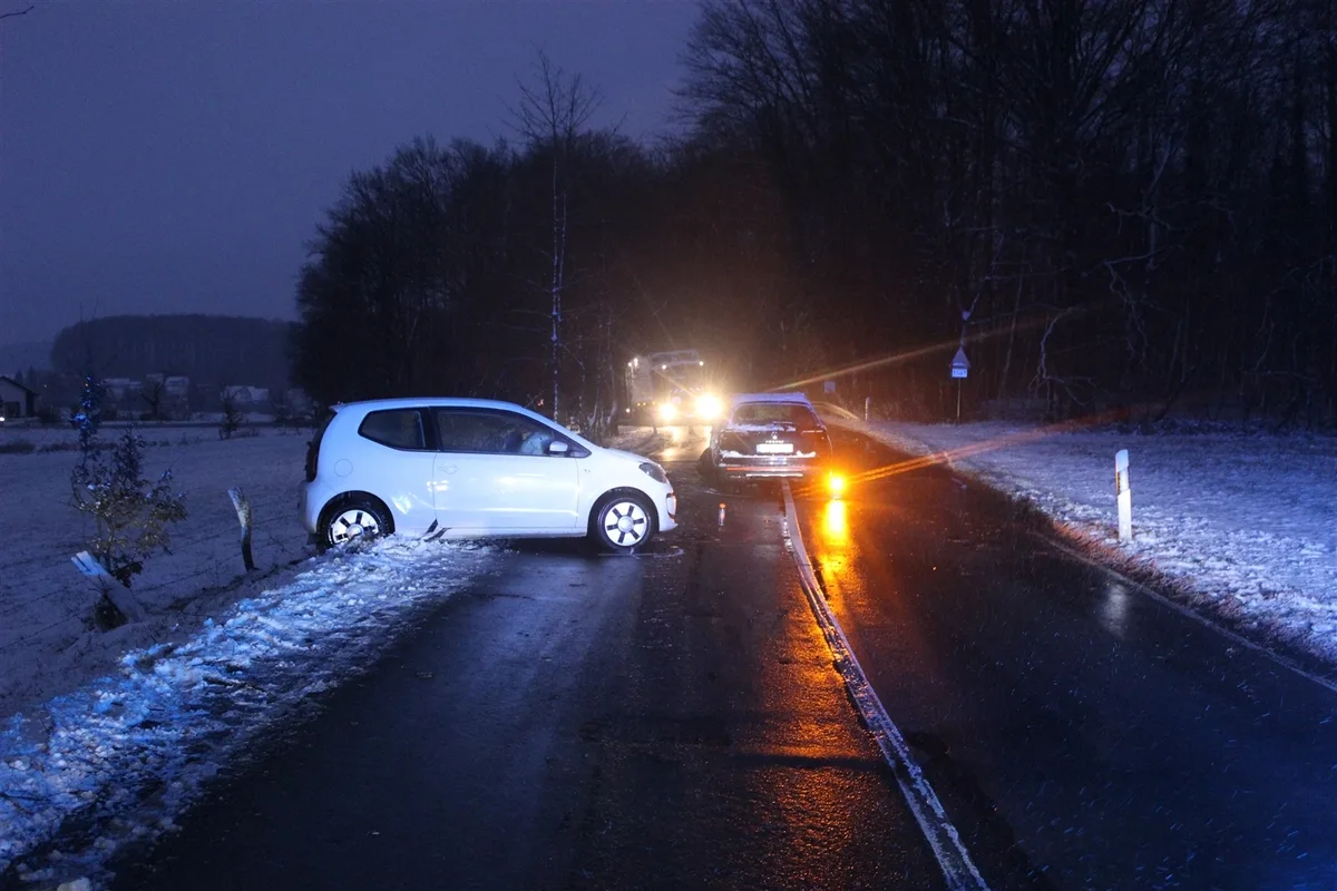 Unfall in Kürten - Niesen am Steuer