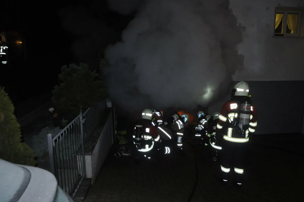 Niederbuchsiten SO - Brand in Garage eines Einfamilienhauses