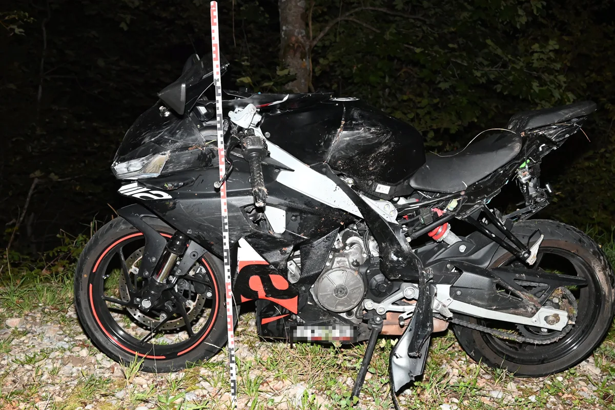Mühlrüti SG – Motorradfahrer bei Selbstunfall verletzt