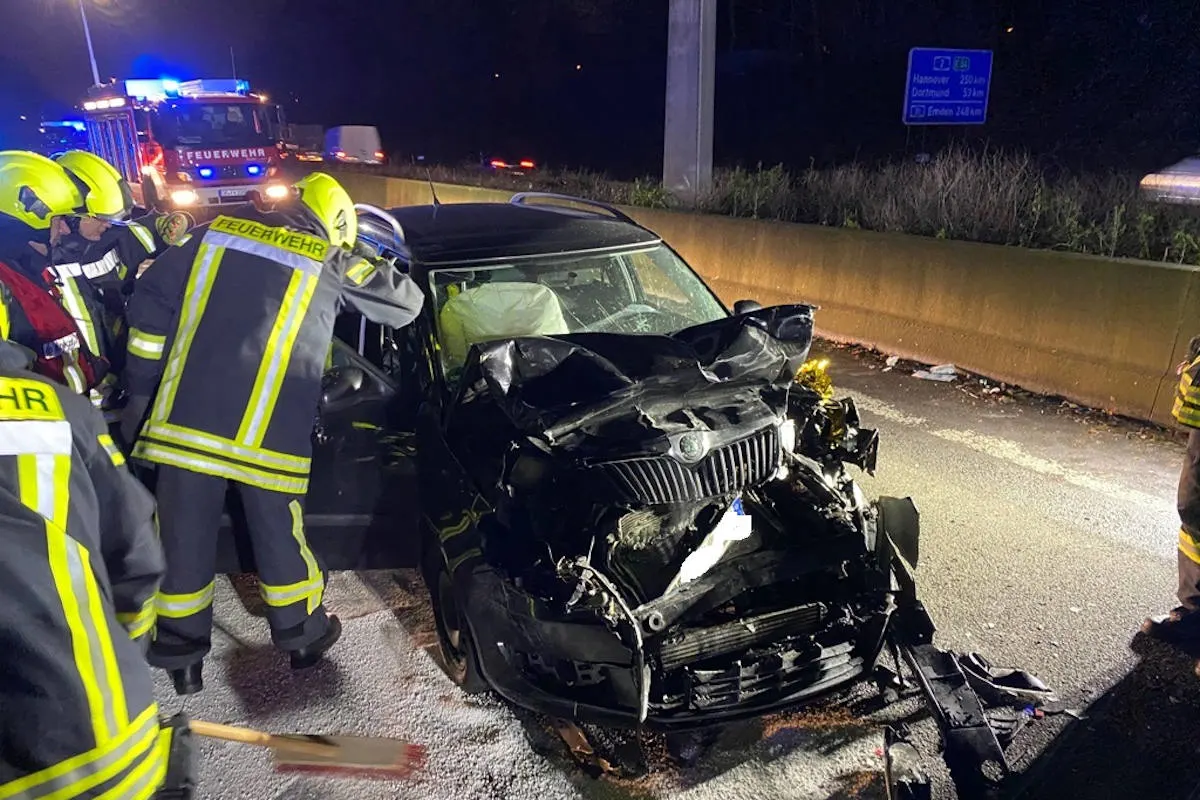 A2 Oberhausen – Schwerer Verkehrsunfall mit 3 beteiligten PKW