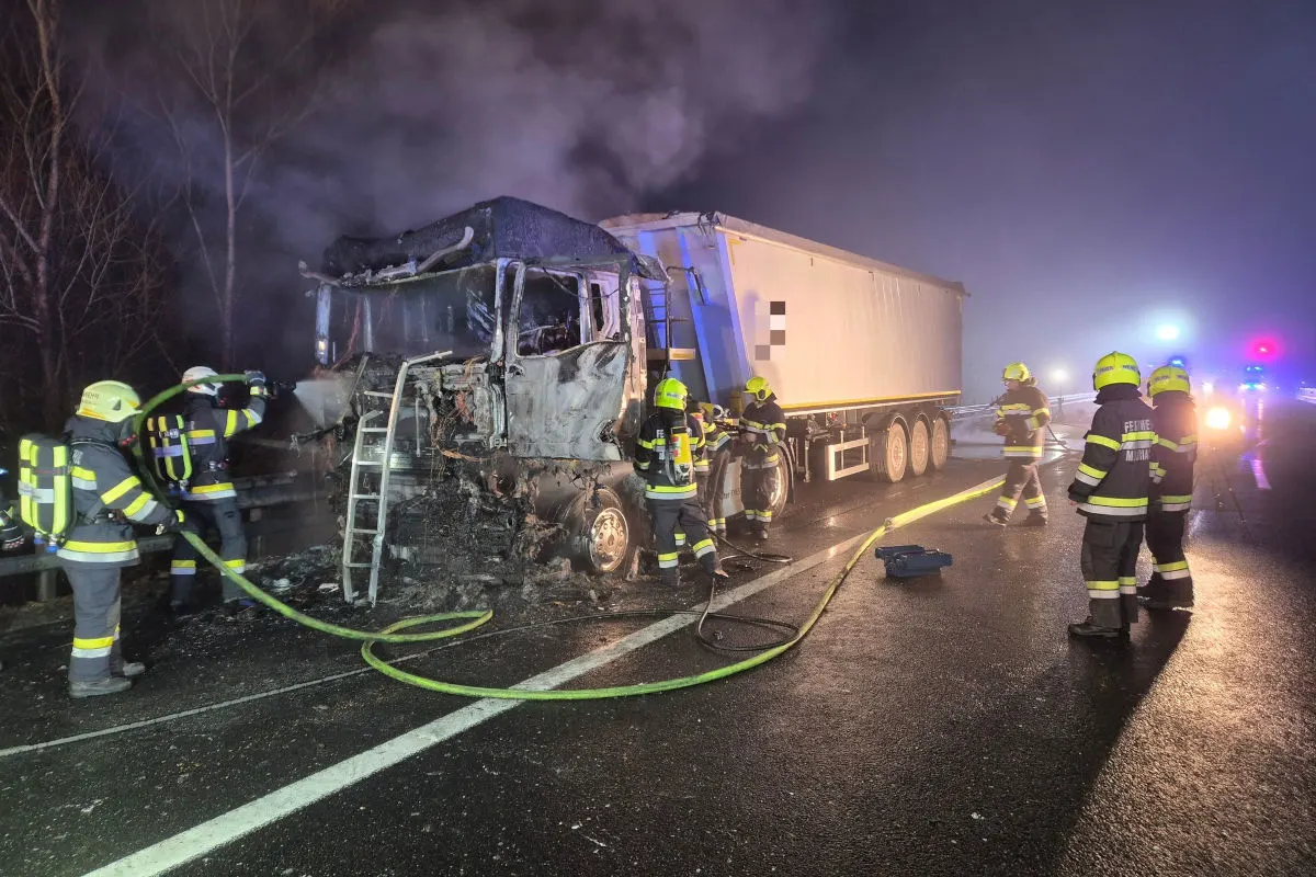A2 Voitsberg – Lkw gerät auf Südautobahn in Brand