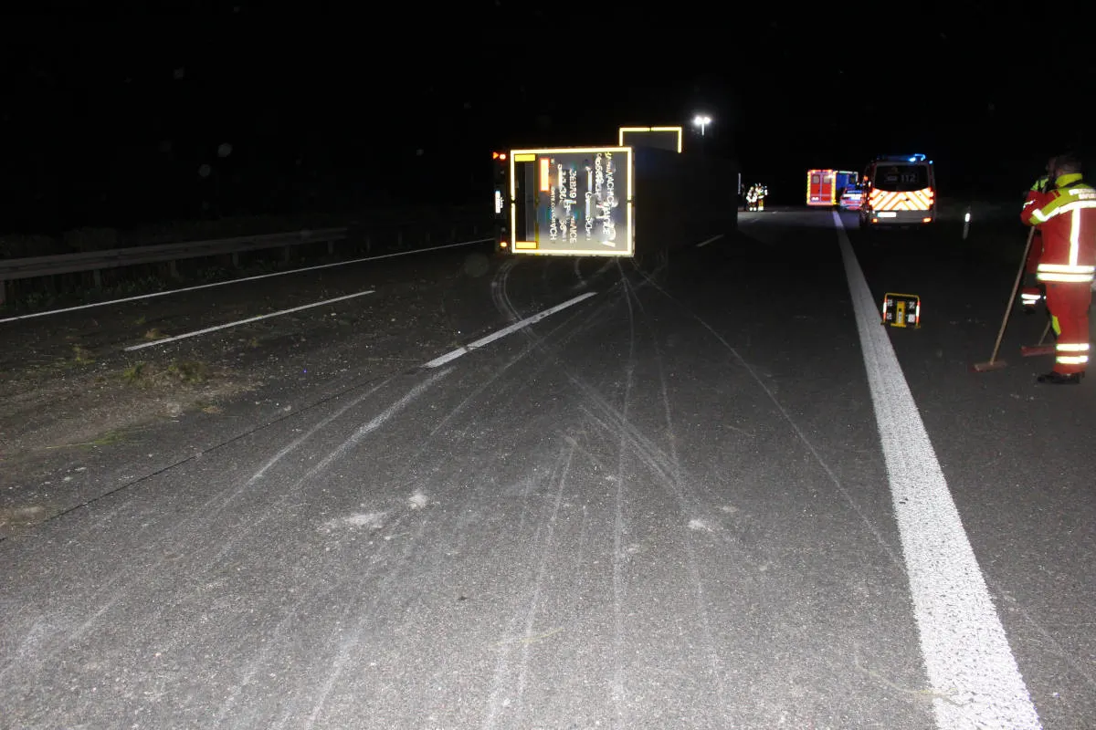A4 Erfurt – Gigaliner liegt quer