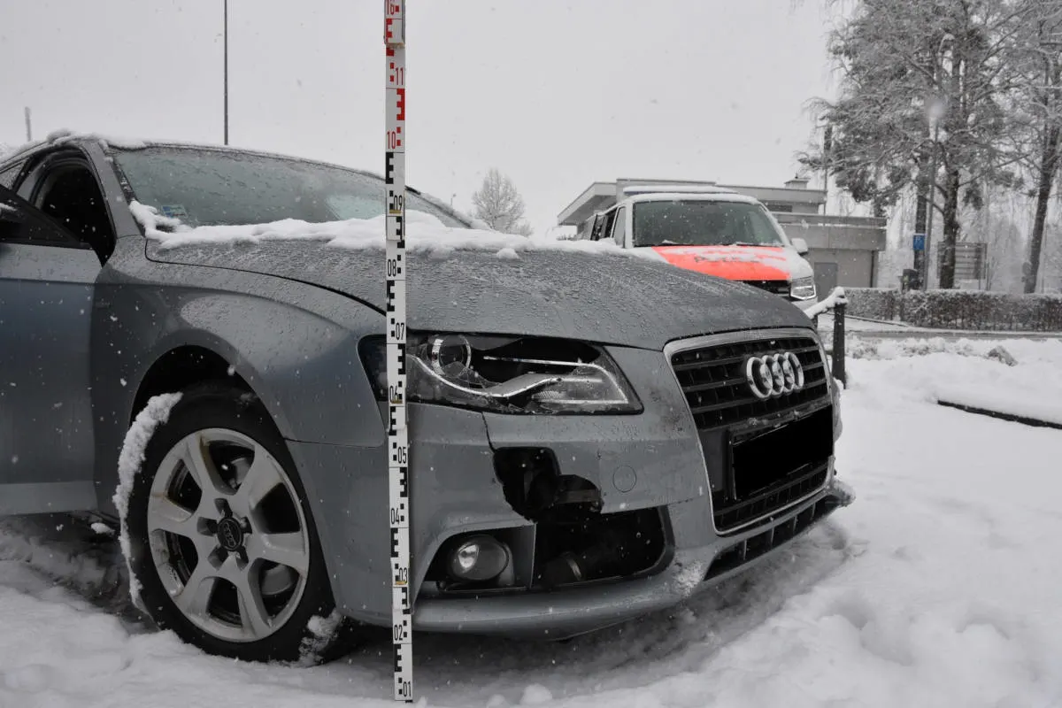 Bendern FL - Auffahrunfall zwischen zwei Personenwagen
