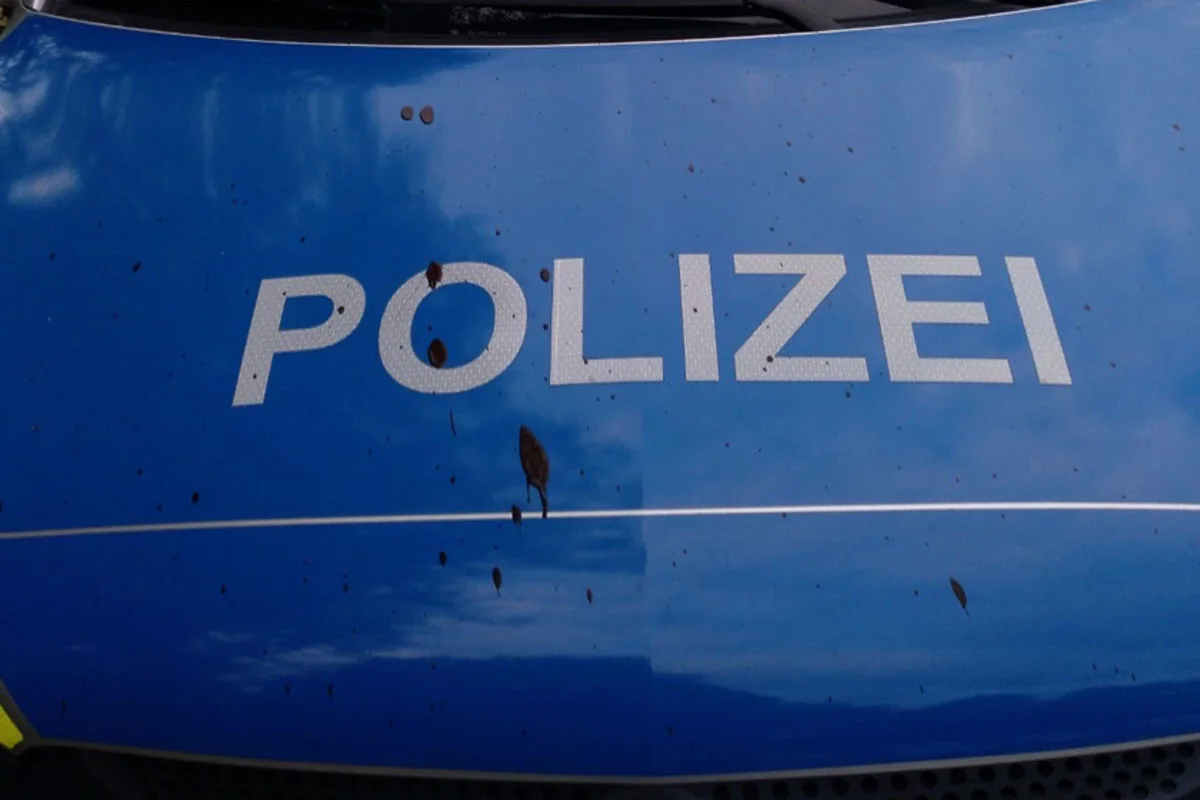 Giessen - Friedlicher 10. Einsatztag endet mit Angriff auf Polizeiauto