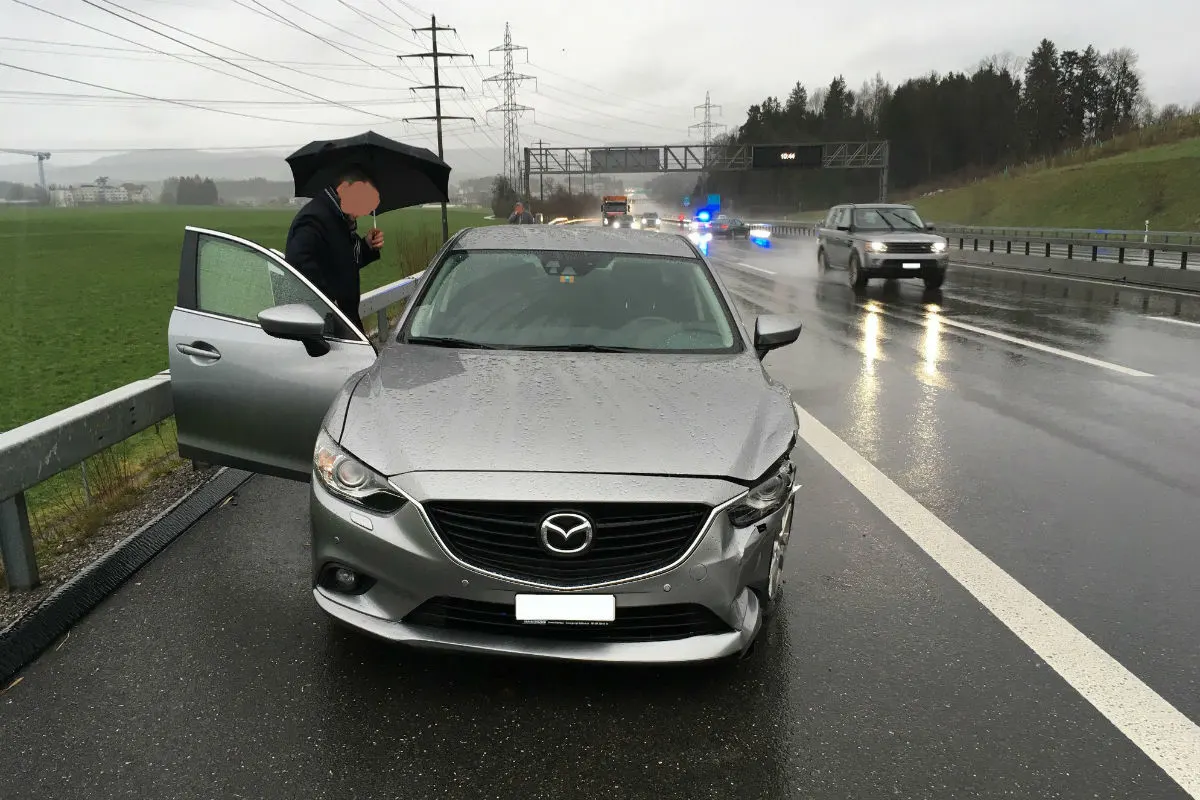 Cham ZG - Crash auf der Autobahn