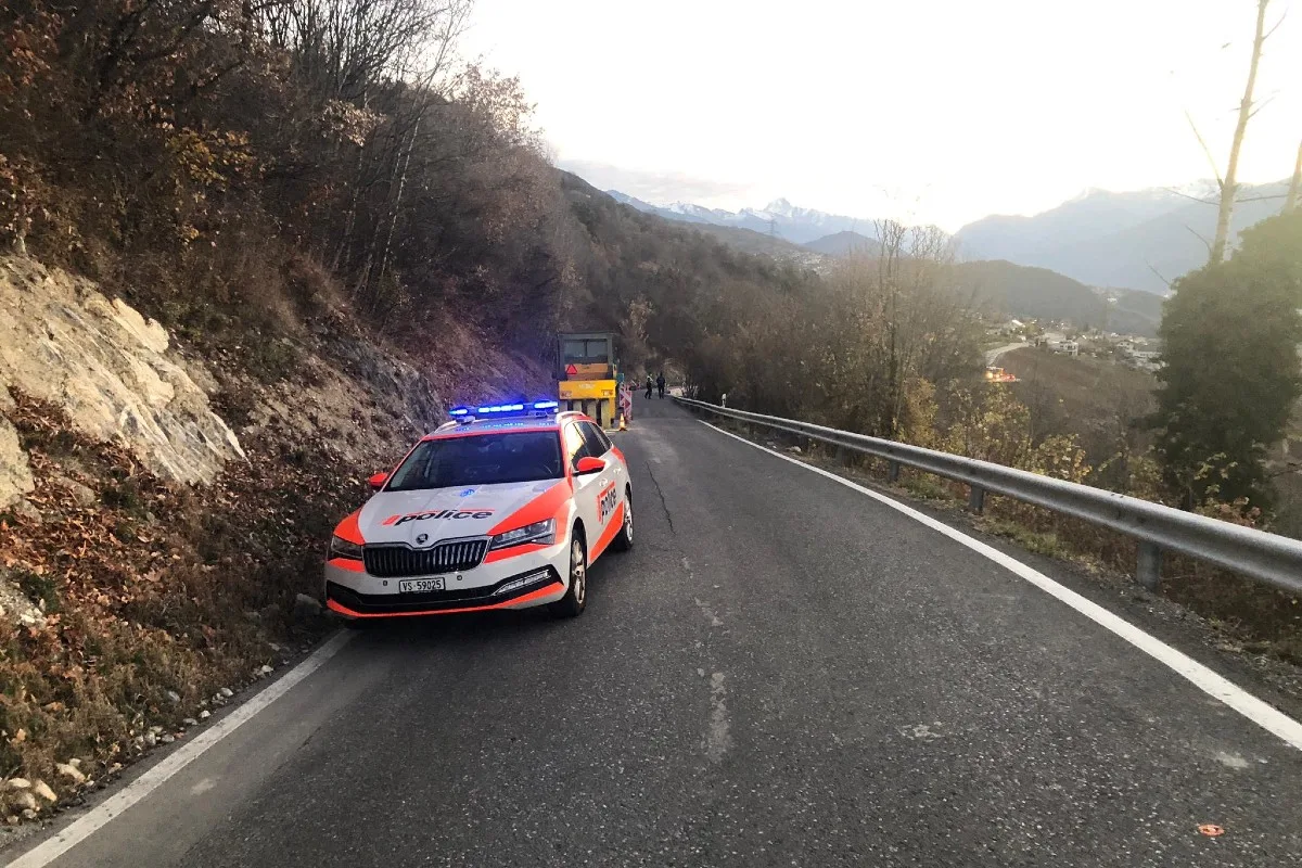Tödlicher Unfall in Conthey VS - 43-jähriger Radfahrer stirbt an Unfallstelle