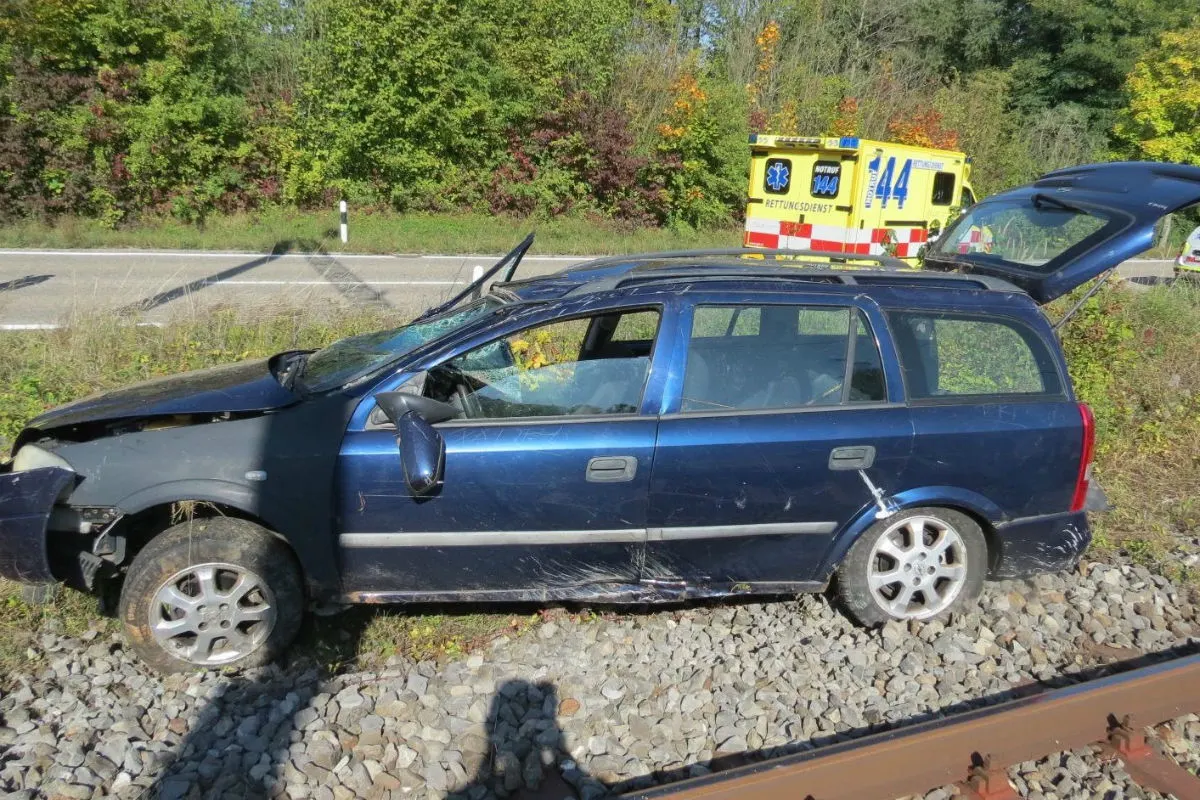Unfall Rheinsulz (Laufenburg) AG - Mit Auto von der Strasse abgekommen 