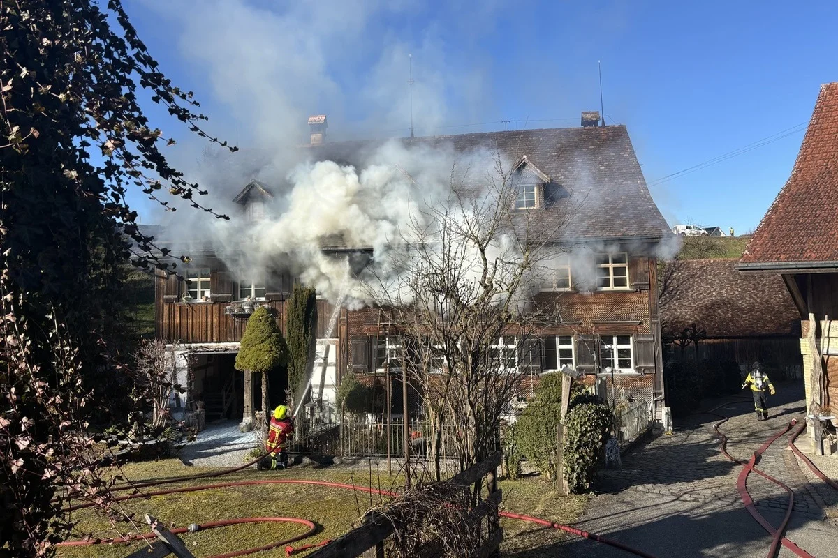 Neukirch an der Thur TG – Hoher Schaden nach Hausbrand
