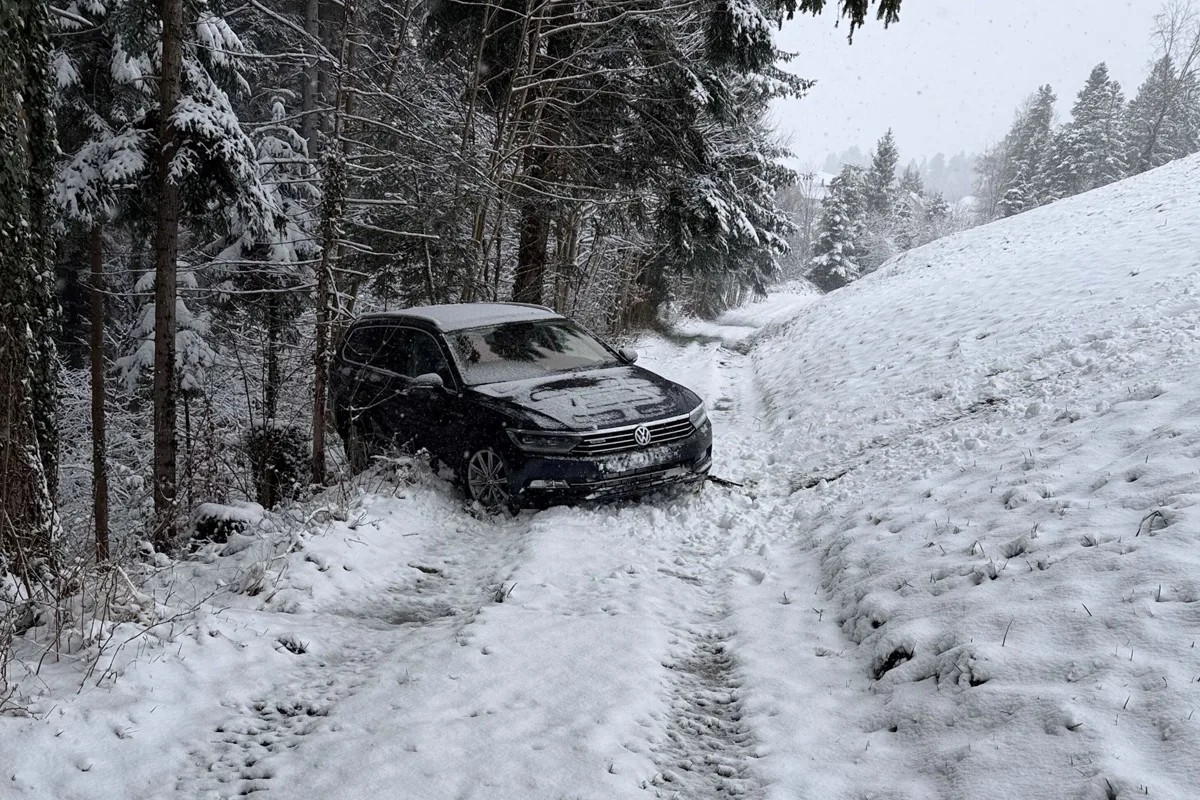 Appenzell Ausserrhoden – Fünf Unfälle auf winterlichen Strassen 