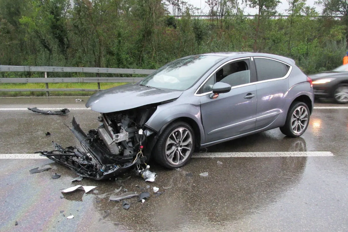 Unfall auf der A3 in Molis – Heftige Kollision auf der Autobahn