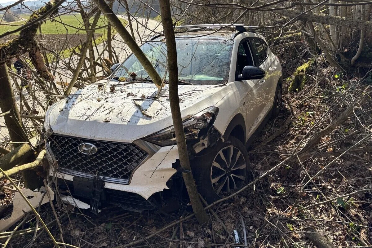Thayngen SH – Sekundenschlaf führt zu Verkehrsunfall
