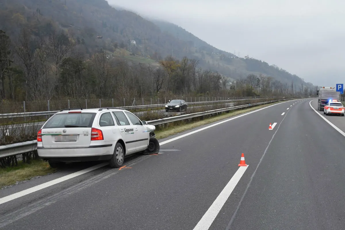 Zizers GR - Totalschaden nach Auffahrunfall