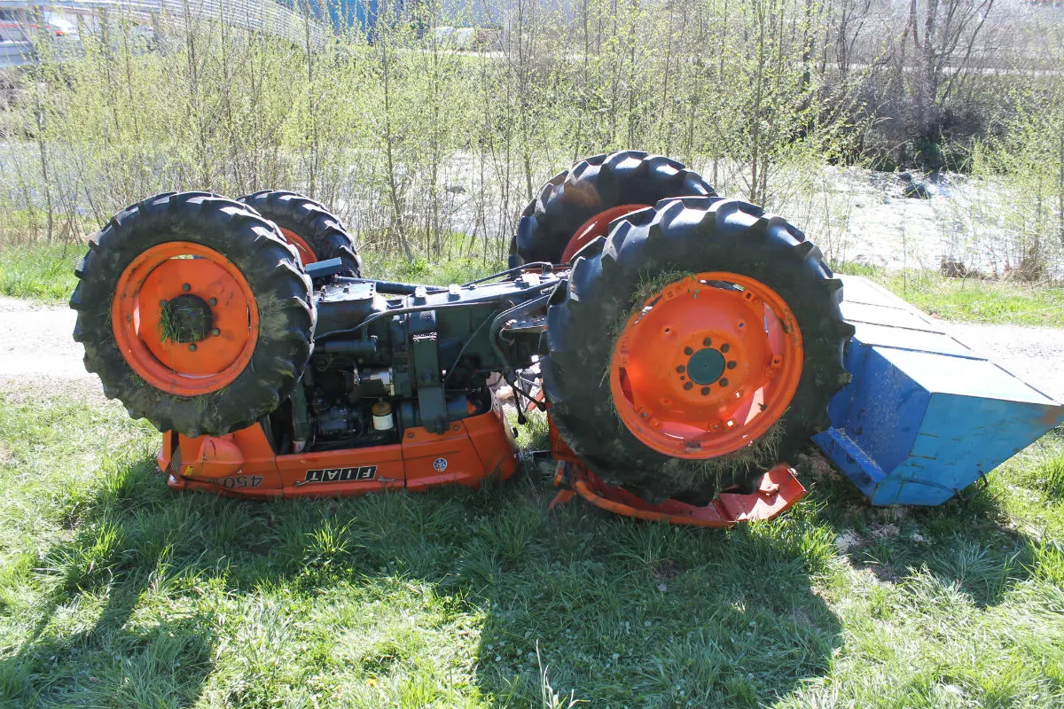 Appenzell AI - Mit Traktor Wiese hinuntergestürzt 