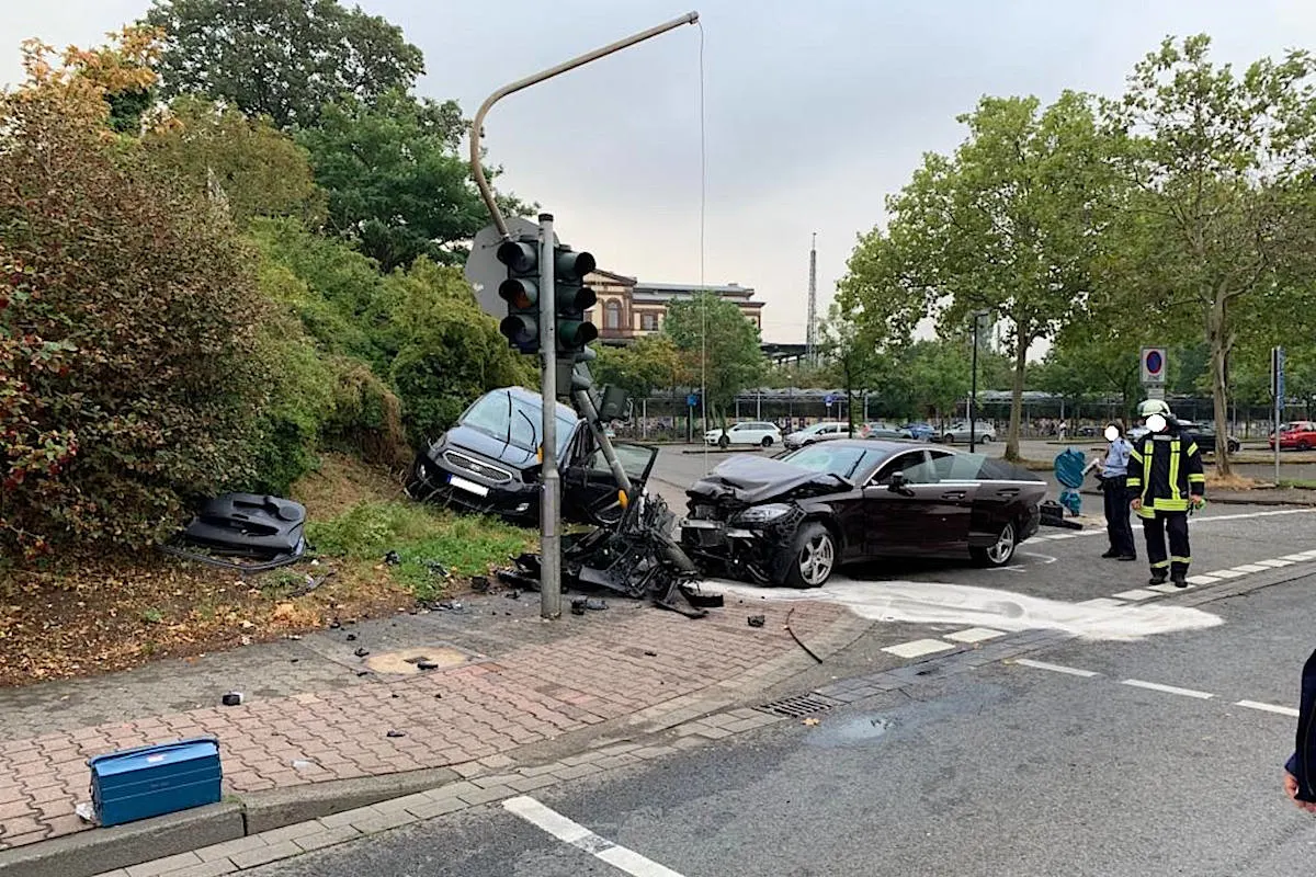 Schwerer Verkehrsunfall in Düren