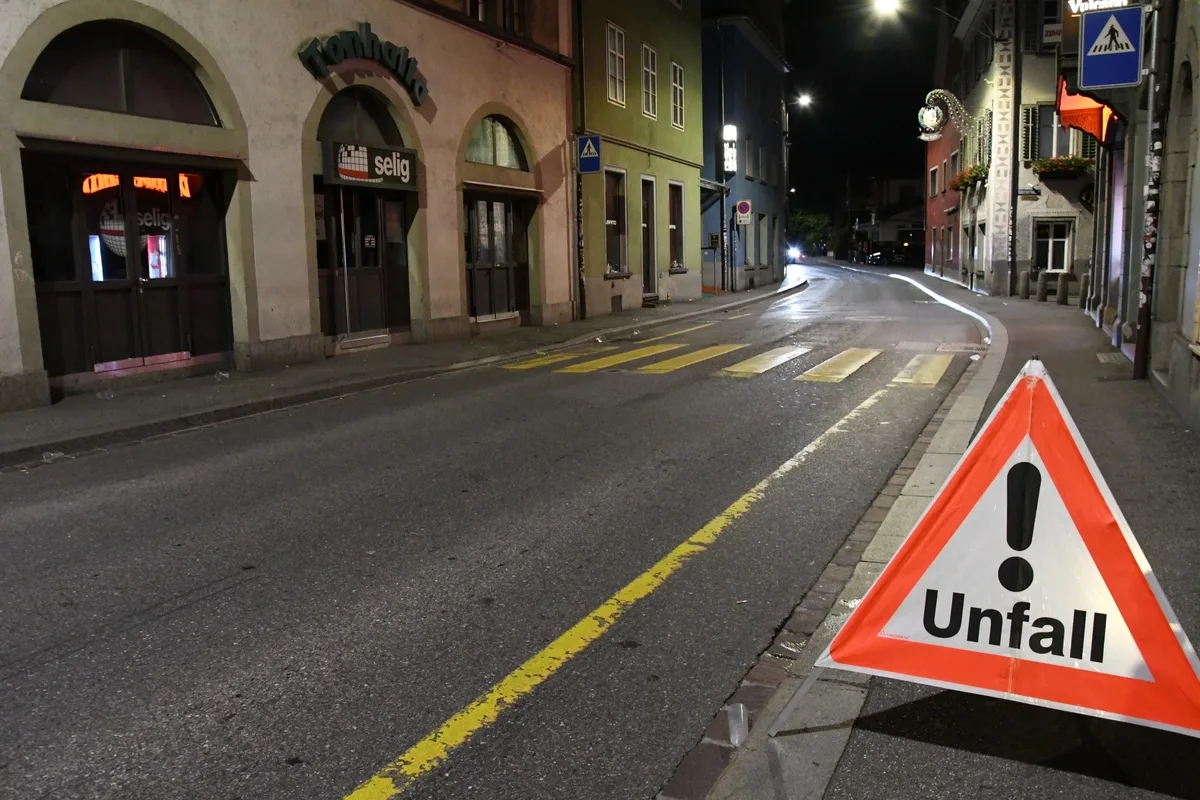 Chur GR - Fahrunfähiger Mofafahrer überschlägt sich bei Unfall
