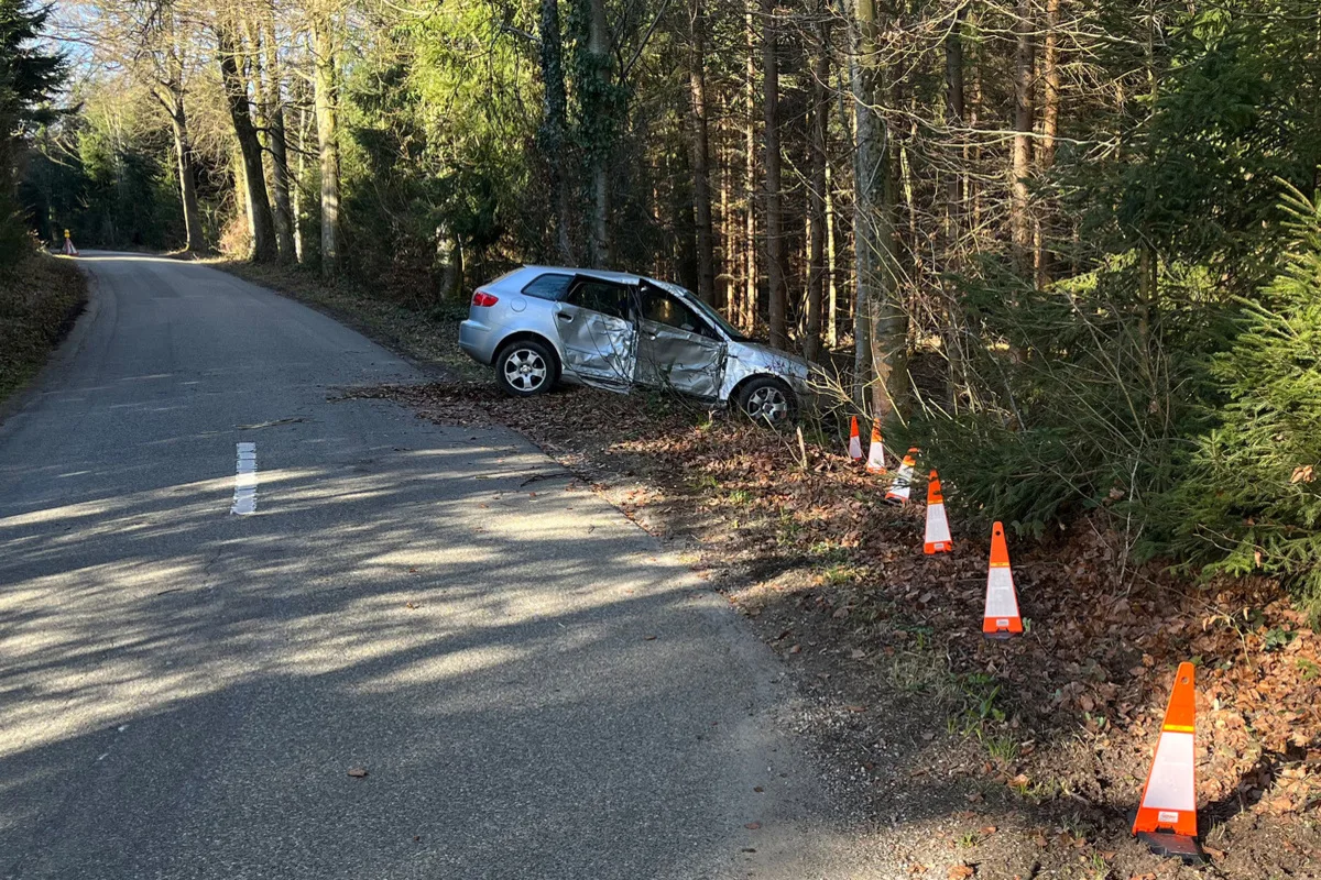 Zihlschlacht TG – Mit gestohlenem Auto verunfallt