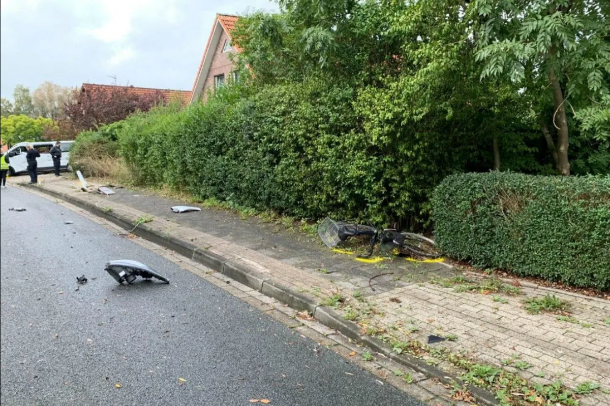 Wilhelmshaven - Schleuderpartie eines Transporters endet mit Schwerverletzten