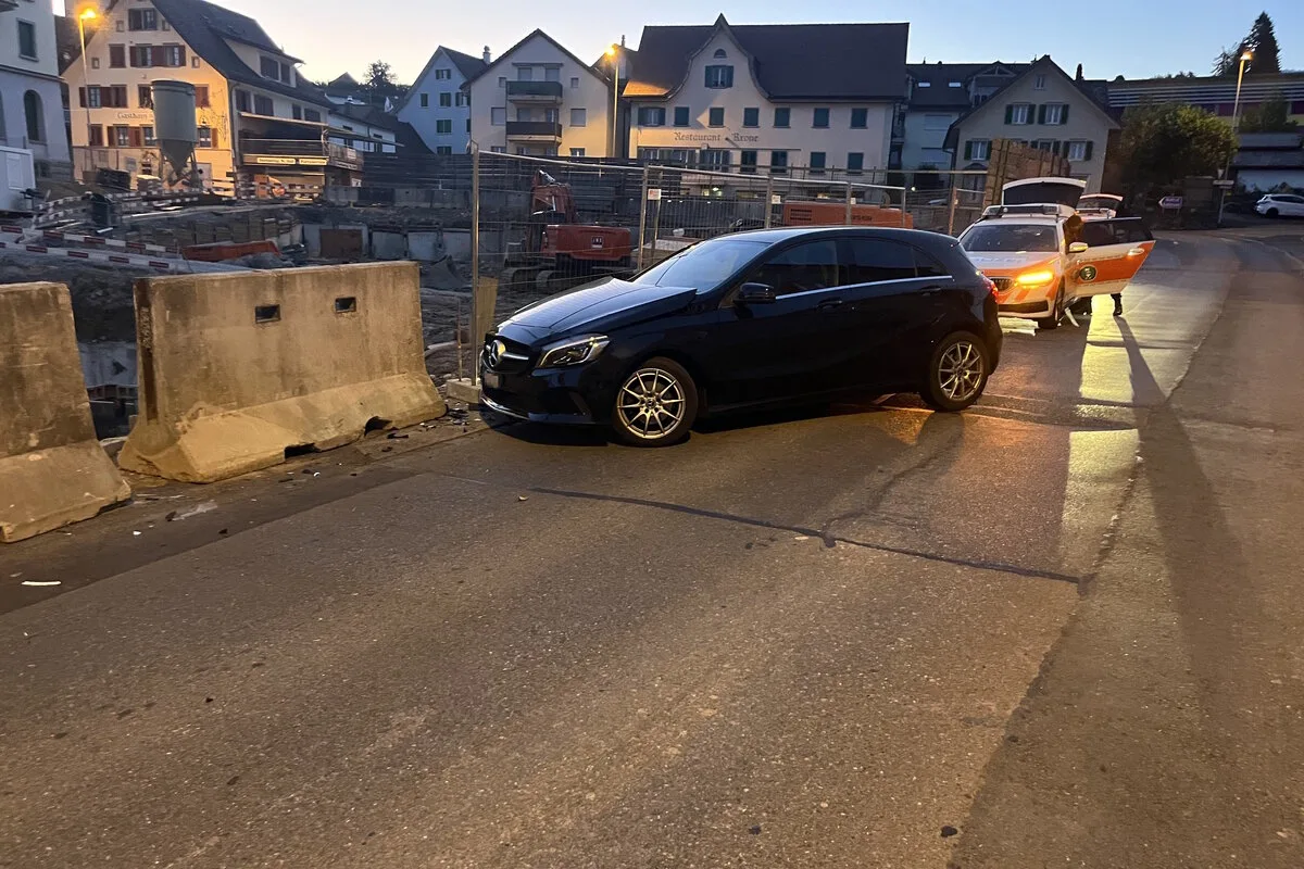 Unfall heute in Benken SG - Alkoholisiert gegen ein Betonelement geprallt