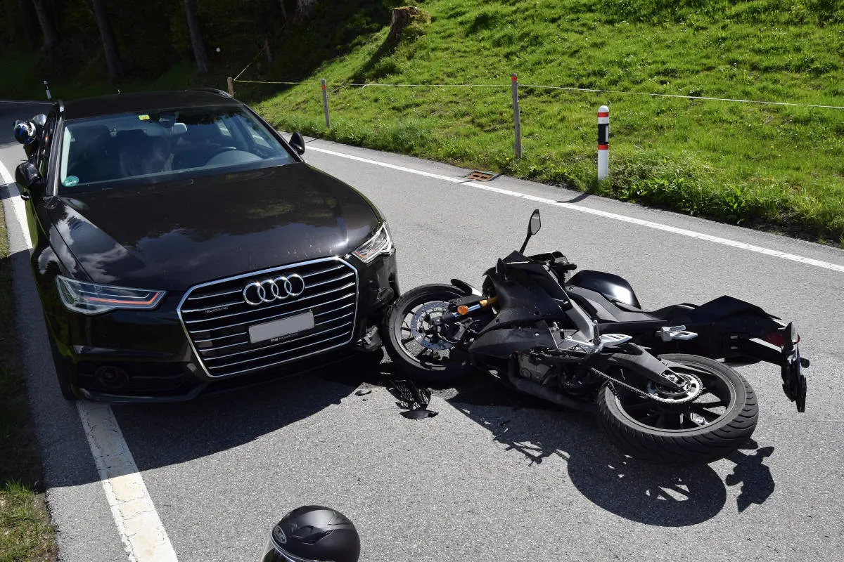 Trogen AR – Kollision zwischen Auto und Motorrad