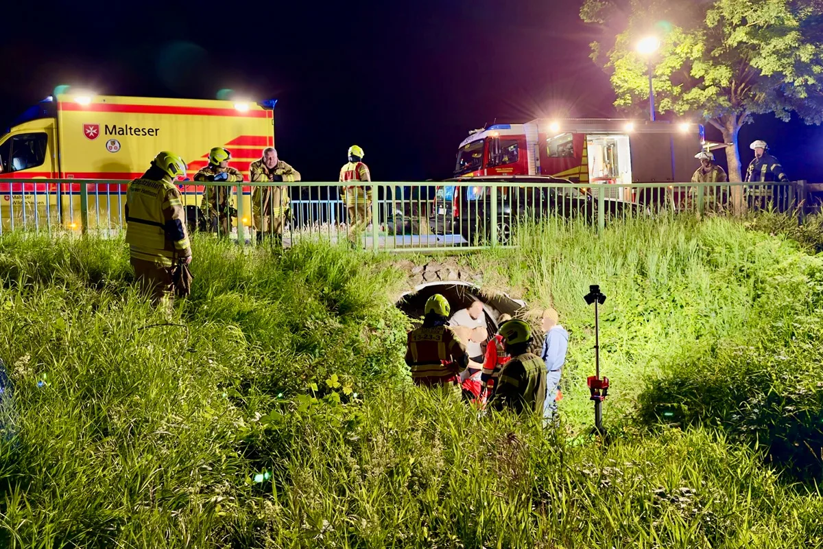 Huntlosen NI – Frau schwer verletzt nach Sturz in Kanal