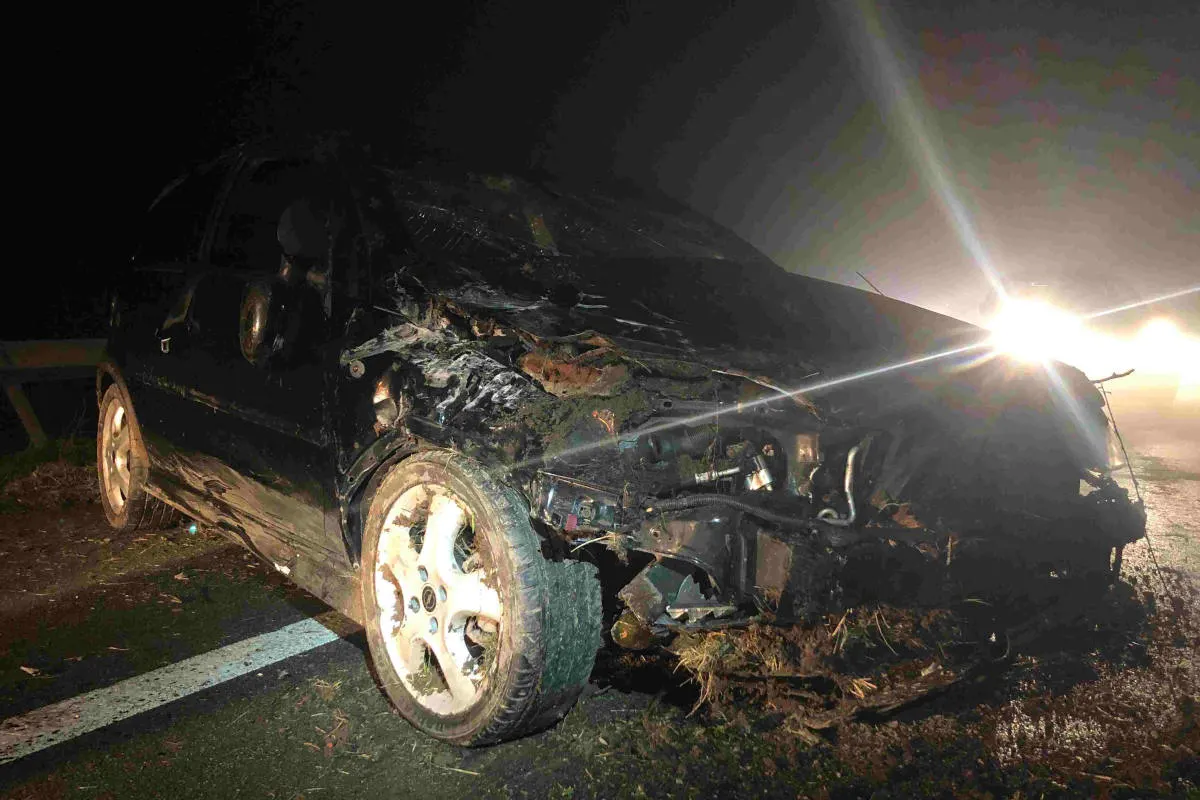 A1 Gossau SG - Auto mit fünf Personen überschlagen