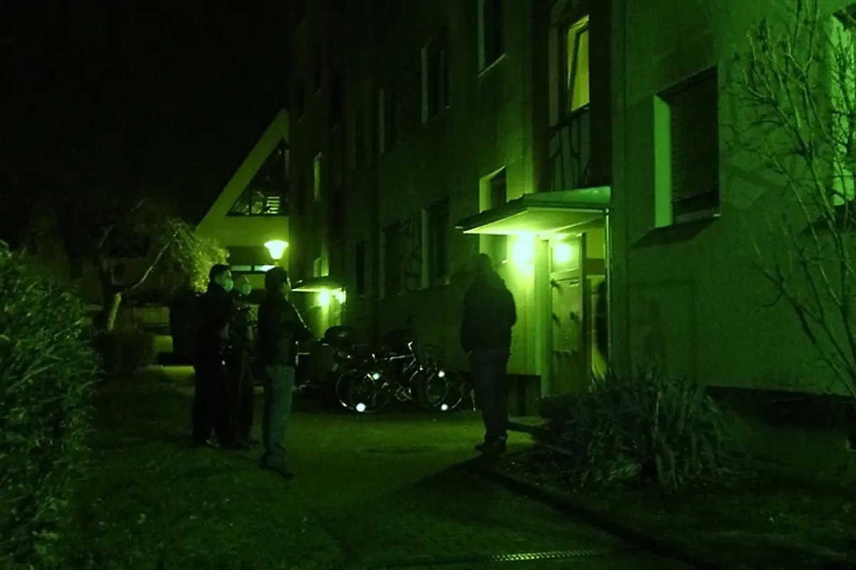 Grosser Polizeieinsatz - Festnahmen in einem Ermittlungsverfahren wegen des Verdachts des gewerbsmäßigen Einschleusens von Ausländern zu Prostitutionszwecken