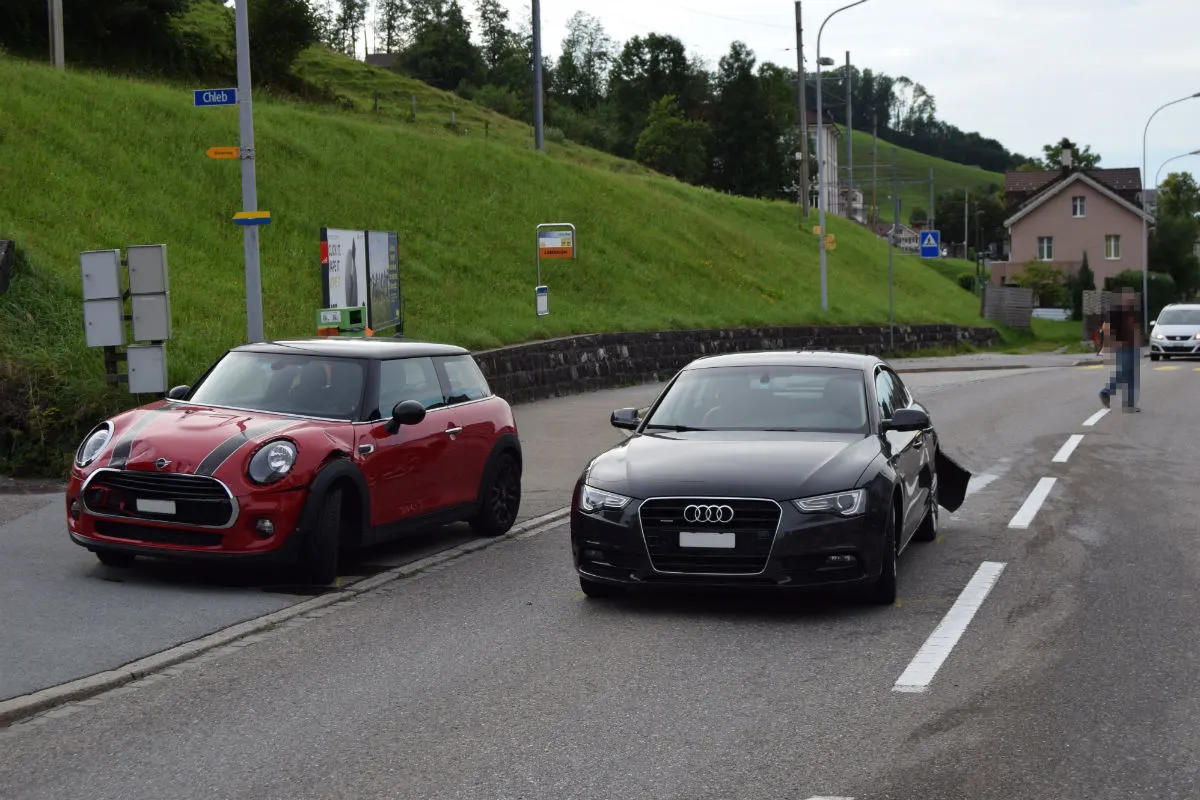 Herisau AR - Auffahrkollision nach Bremsmanöver