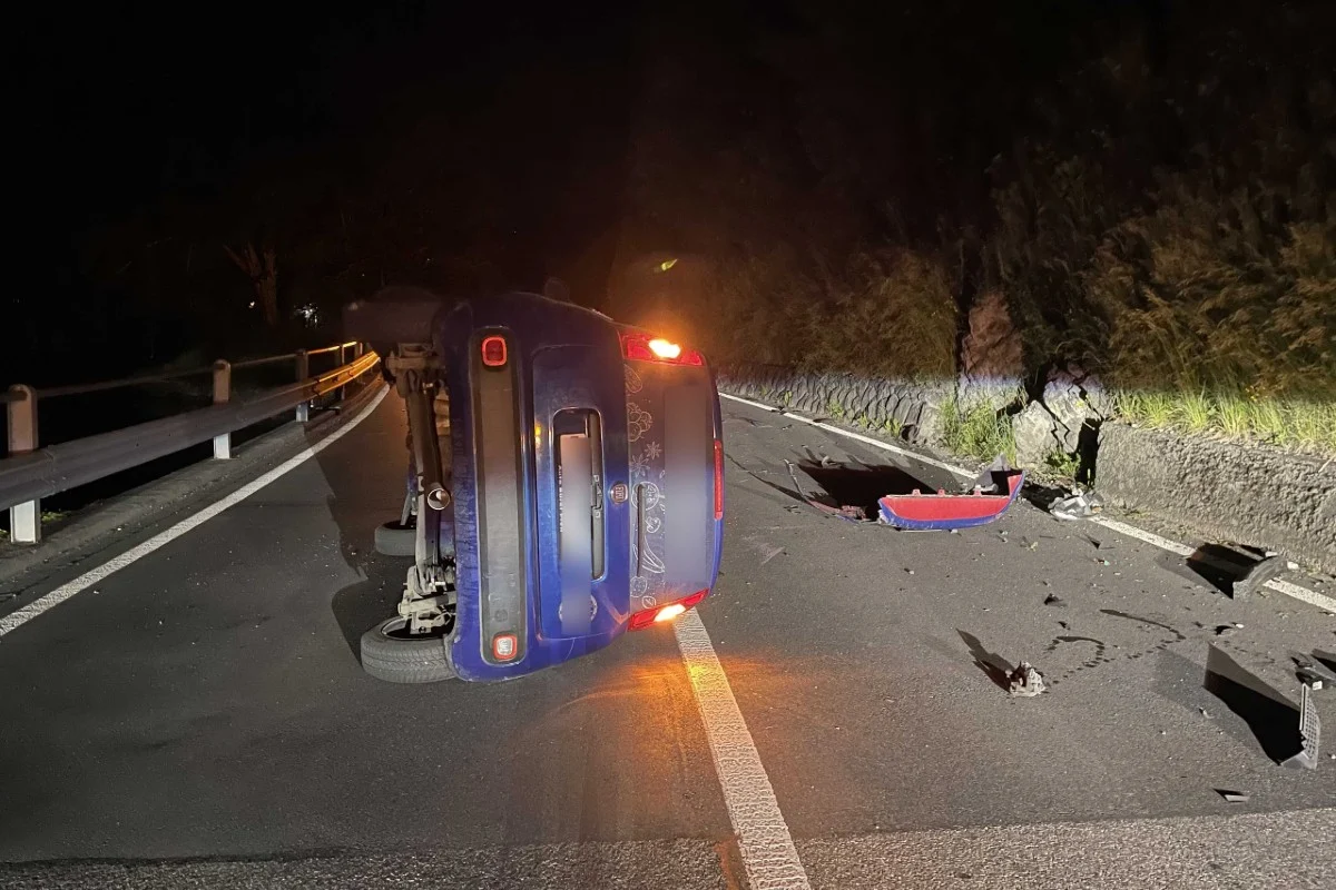 Diverse Unfälle durch nicht fahrfähige Lenker im Kanton Schwyz