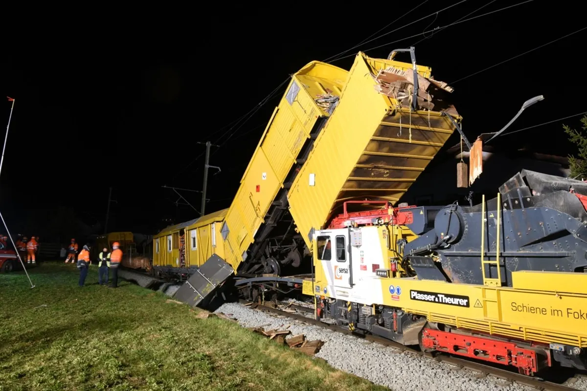 Cazis GR - Grosser Sachschaden bei Bahnunfall