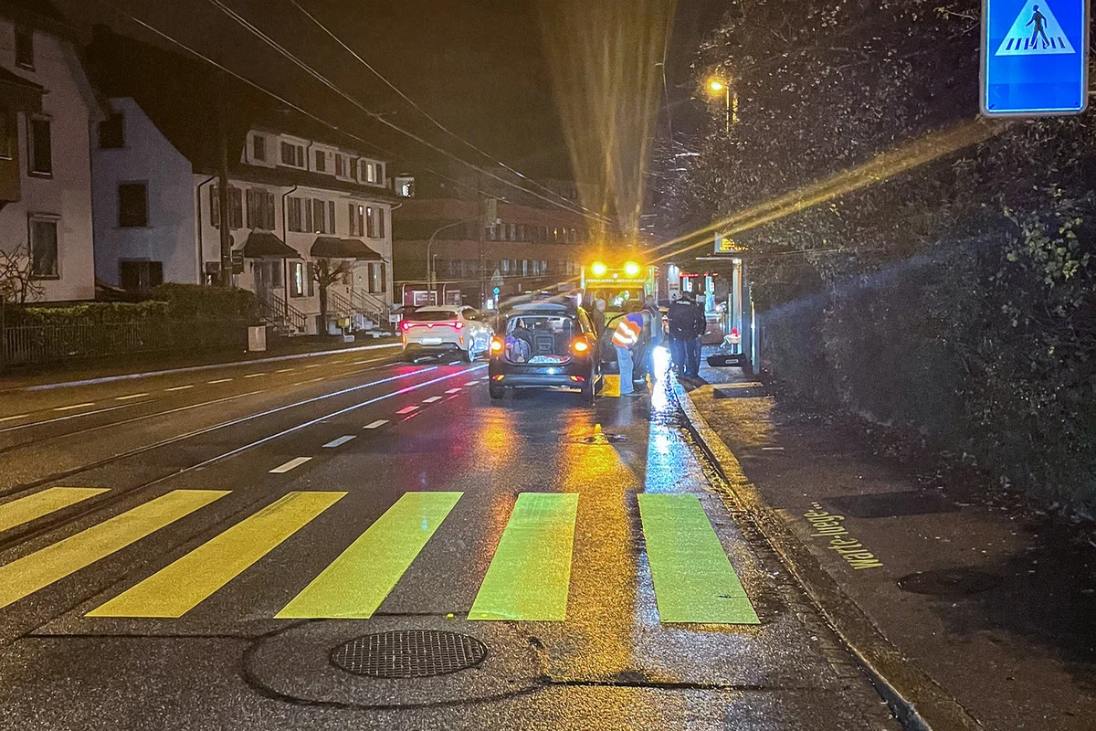 Unfall in Birsfelden BL – Zwei Jugendliche von Auto erfasst
