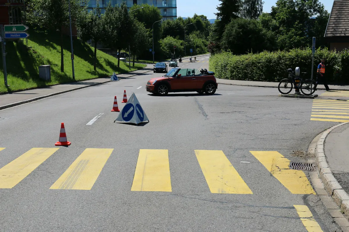 St. Gallen SG - E-Bike und Auto zusammengestossen