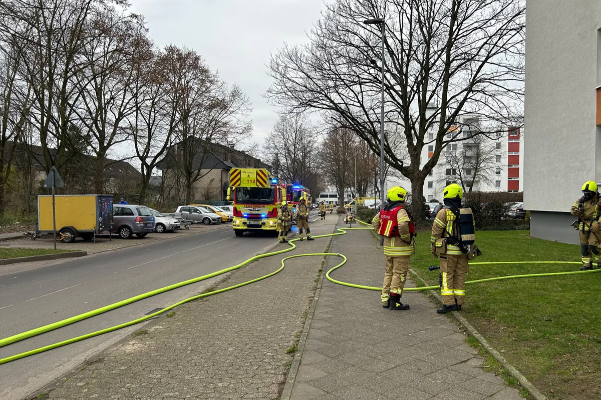 Ratingen – Brandstiftung durch Feuerwerk in Wohnung