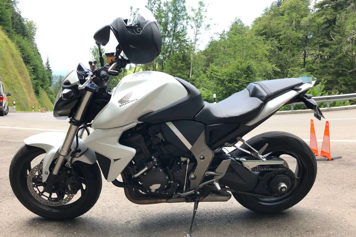 Mühlrüti SG – Mit Motorrad gestürzt