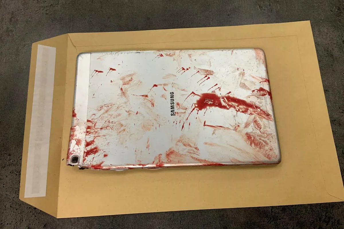 Kempen – Blutverschmiertes Tablet löst Einsatz