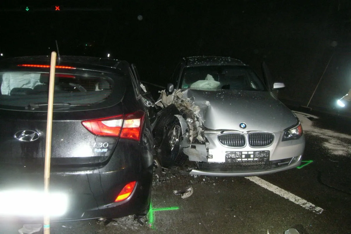 Gurtnellen UR - Geisterfahrer verursacht Kollision auf der A2