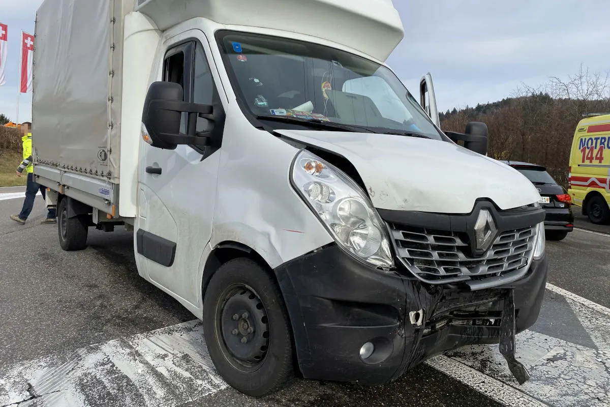 Oberentfelden AG – Vortritt missachtet und Unfall verursacht