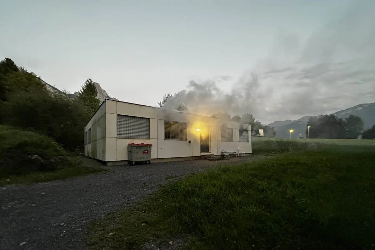 Schwyz - Asylunterkunft in Brand 