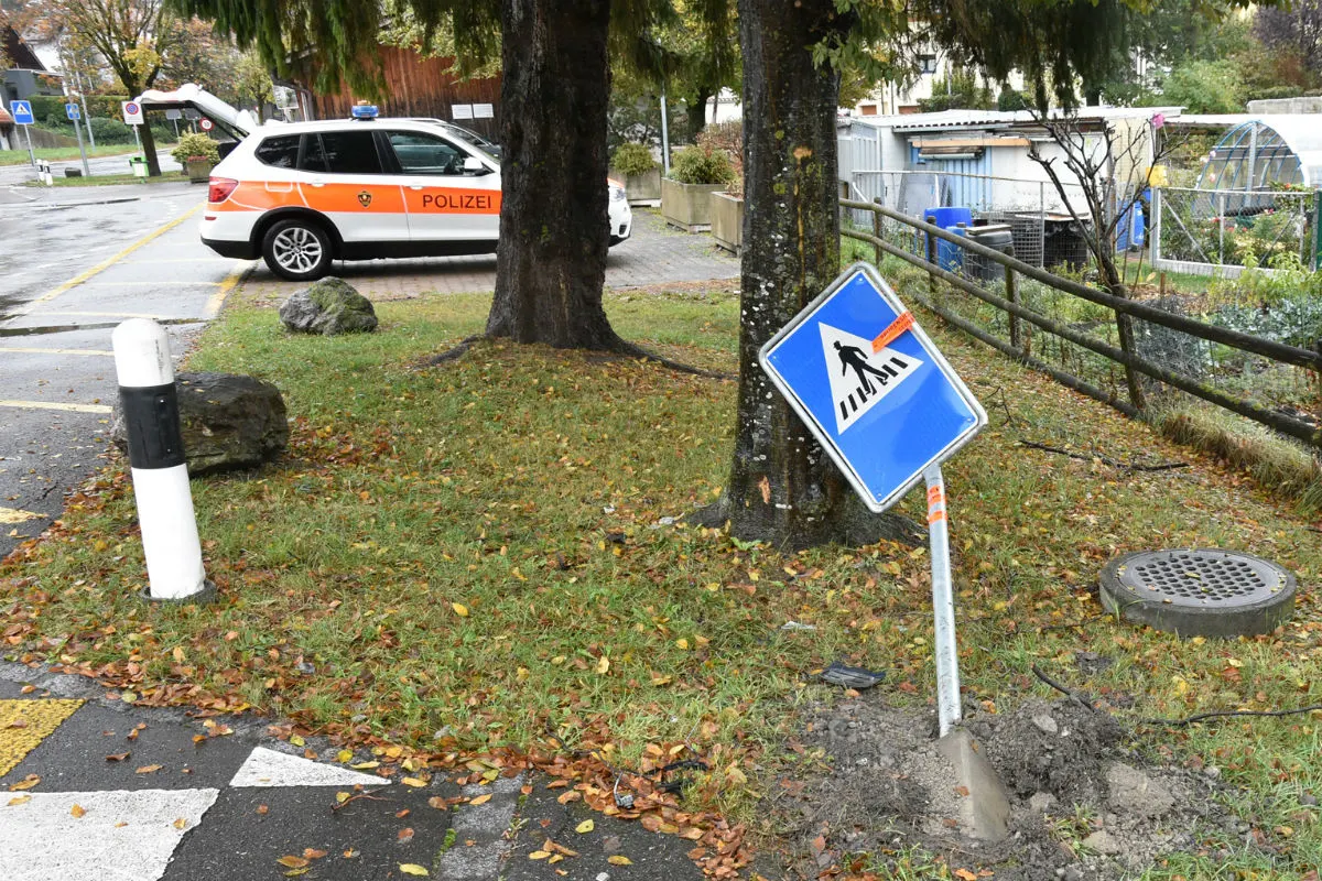 Liechtenstein FL - Eine Person bei Selbstunfall verletzt