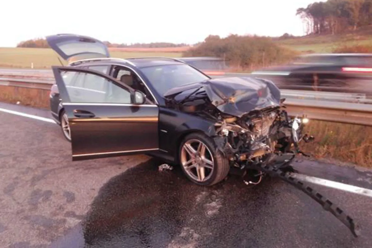 Unfall Montabaur - Mercedes-Fahrer baut wegen Sekundenschlaf und Alkoholeinwirkung Auffahrunfall!