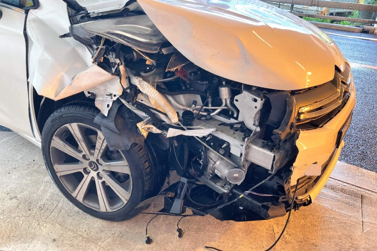 Auffahrunfall auf der A3 bei Filzbach GL