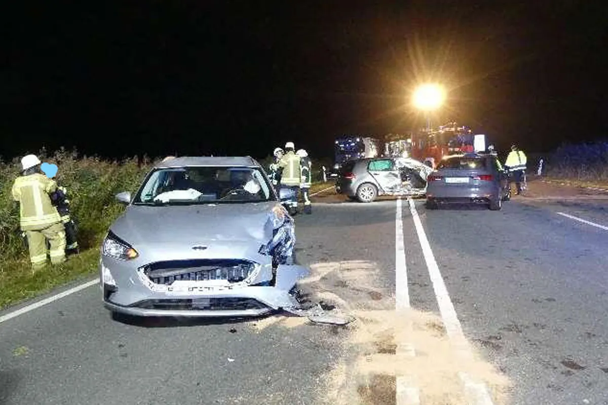 Cuxhaven NI – Vier Verletzte bei Unfall vor dem Wesertunnel