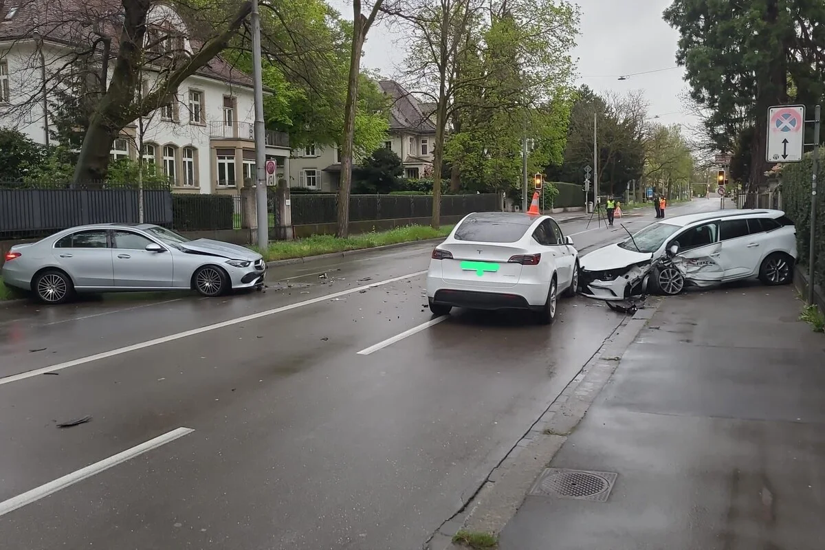 Zürich – Bellerivestrasse nach Unfall gesperrt