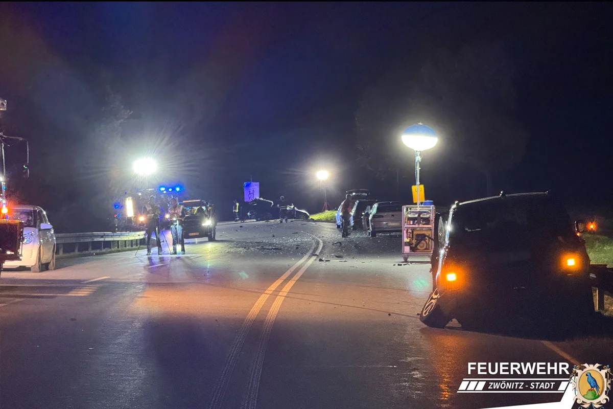Zwönitz SN – Massencrash nach verbotenem Überholmanöver