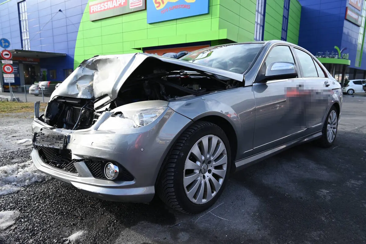Wangs SG – Alkoholisiert Unfall verursacht