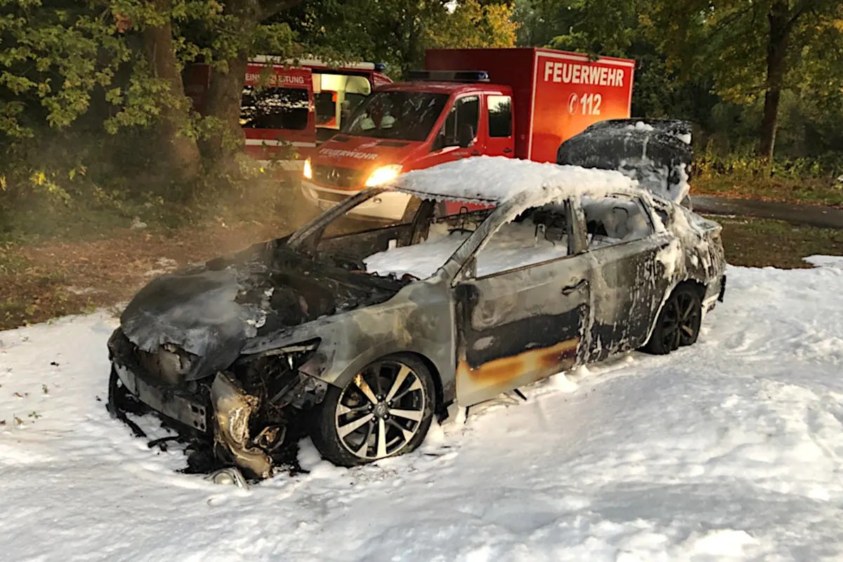 Kindsbach - Gestohlenes Auto brennt komplett aus