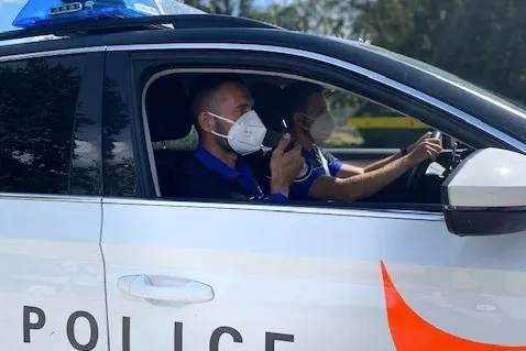Coronavirus im Kanton Freiburg - Die Polizei ist beim Kontrollieren und Umsetzen der Massnahmen involviert