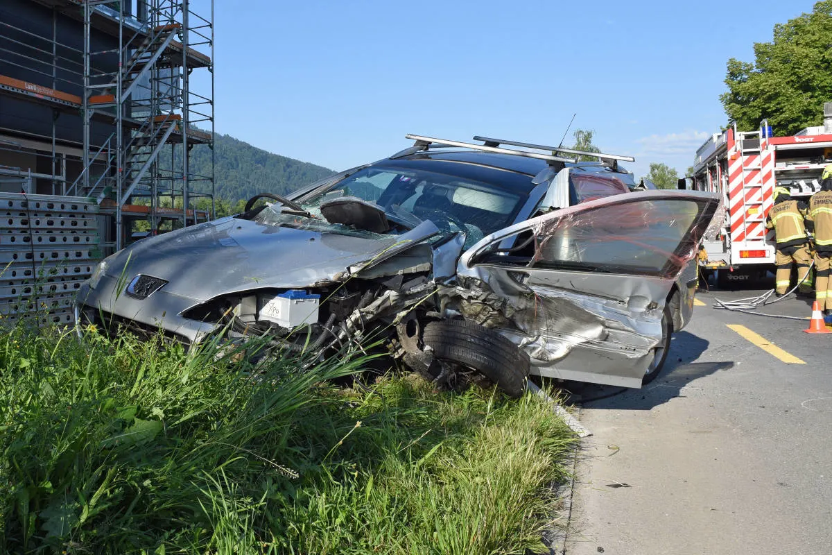 Malters LU – Kollision zwischen Sattelmotorfahrzeug und Auto