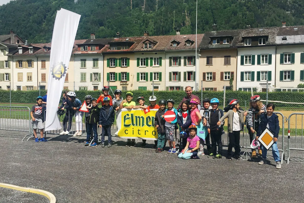 Glarus GL - Schüler-Verkehrsgarten gelungen